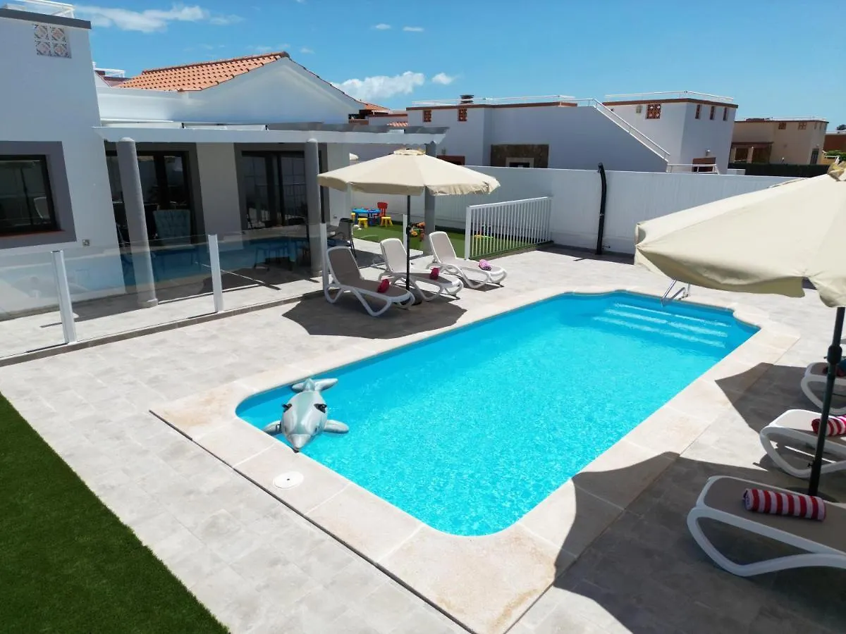 Ideal For Family Holidays, Near Beach And Golf- Casa James La Guirra