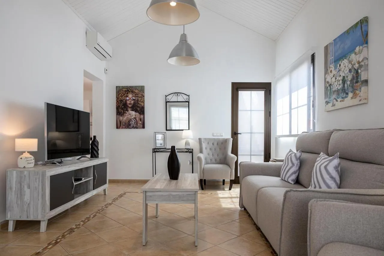 빌라 Ideal For Family Holidays, Near Beach And Golf- Casa James La Guirra